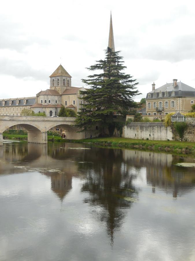 Hotel De L'Abbaye Saint-Savin  Luaran gambar