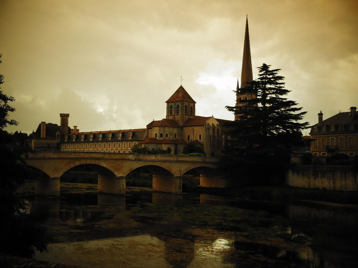 Hotel De L'Abbaye Saint-Savin  Luaran gambar